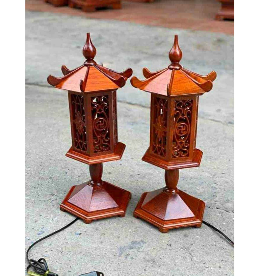 Cặp đèn thờ mái chùa gỗ hương ta 2.png